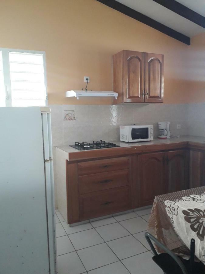 Chez Jojo Appartement Baie-Mahault Buitenkant foto
